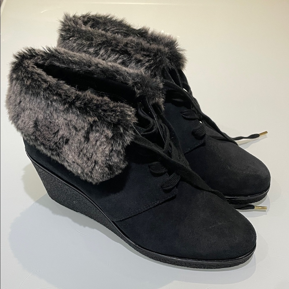 COLE HAAN Wedge Heel Lace Up Ankle Winter Boots with Faux Fur Cuff - Picture 7 of 11